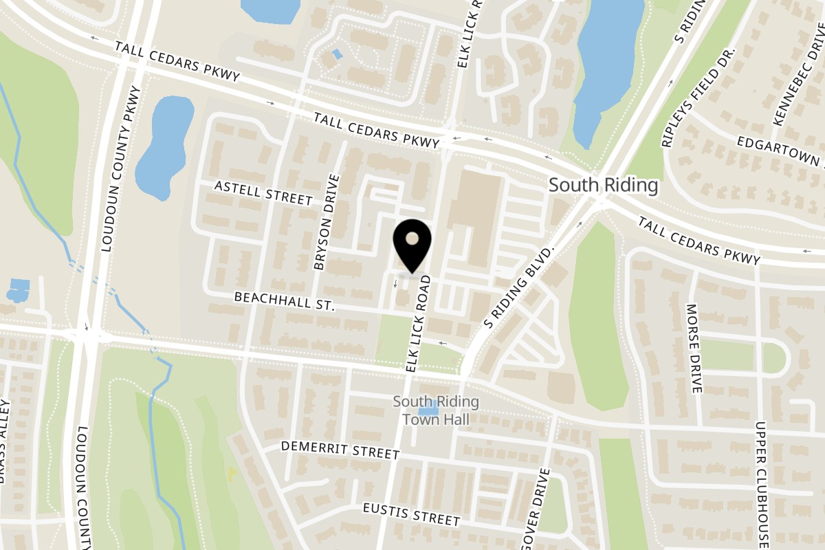 Map showing the location of Burger Xpress on 43090 Peacock Market Plaza in Chantilly